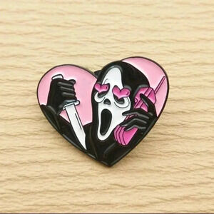 Scream Halloween movie knife heart funny enamel pin brooch charm for bag purse w